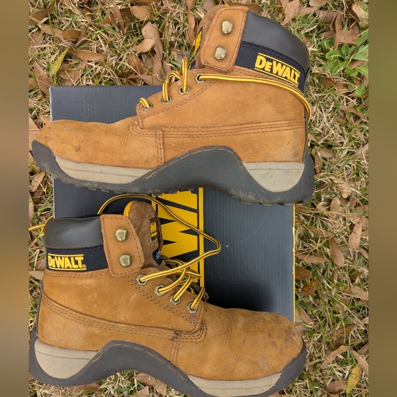DEWALT 8(M) SteelToe Boots - Picture 10 of 12